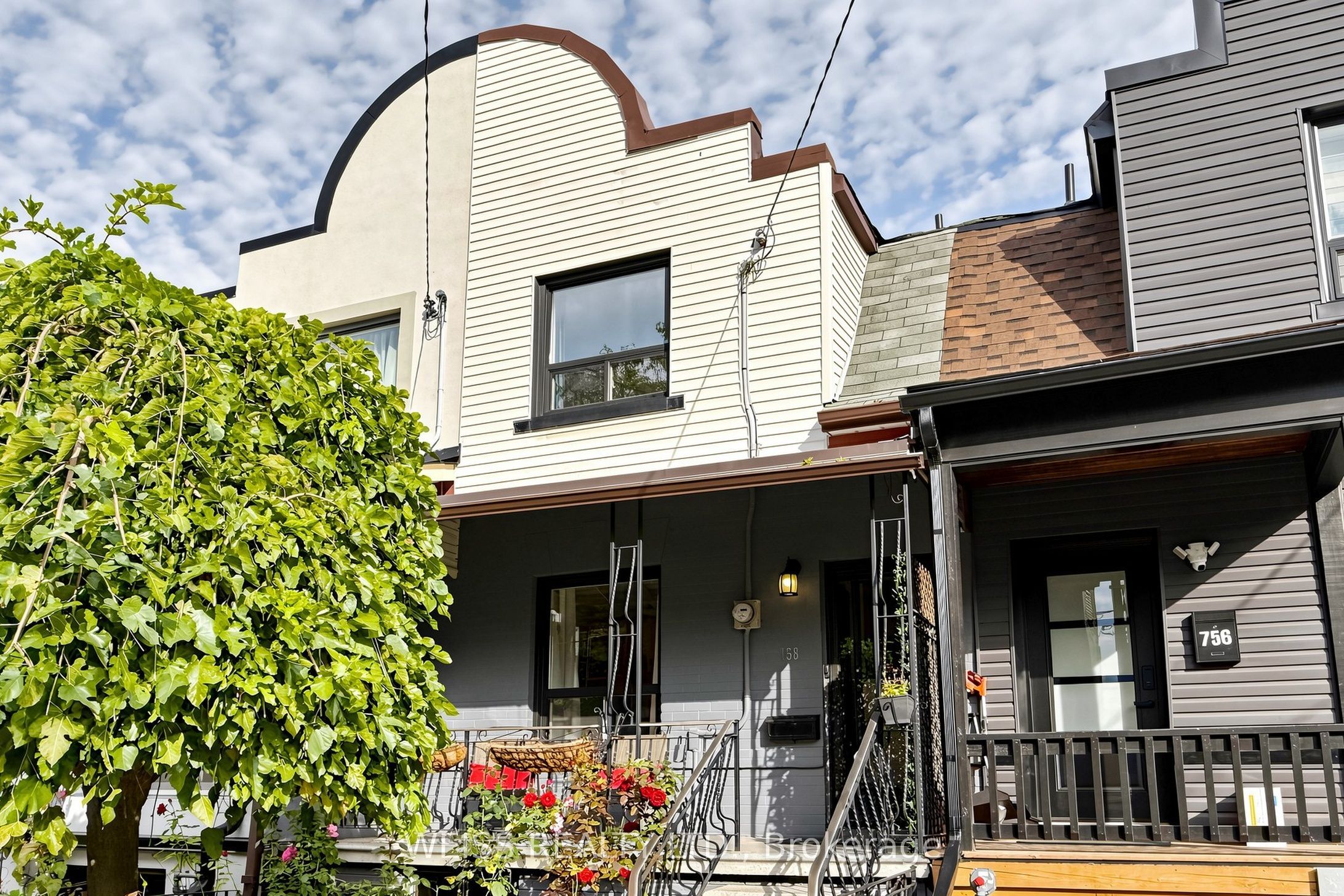 758 Richmond Street W
