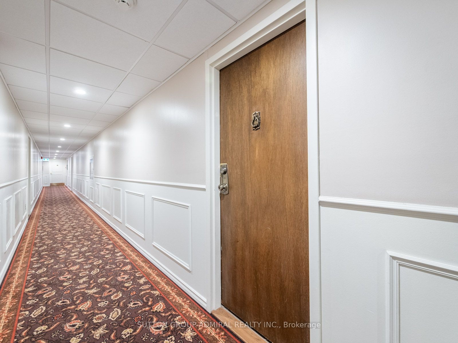 212 St. George Street 106