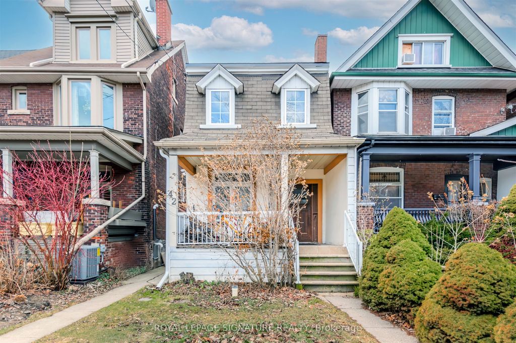 Photo of 42 Sorauren Avenue, Toronto, ON M6R 2C7 (MLS # W13095272)