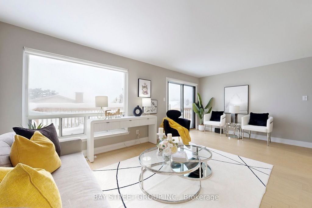 Photo of 17 Newdawn Crescent, Toronto, ON M1V 1J8 (MLS # E12706720)