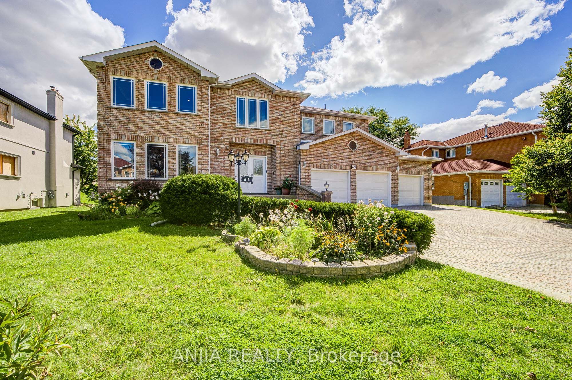 63 Beckenridge Drive