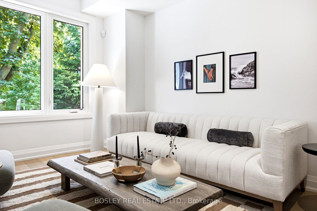 Photo of 28 RICHARD Avenue, Toronto, ON M4L 1W9 (MLS # E13529408)