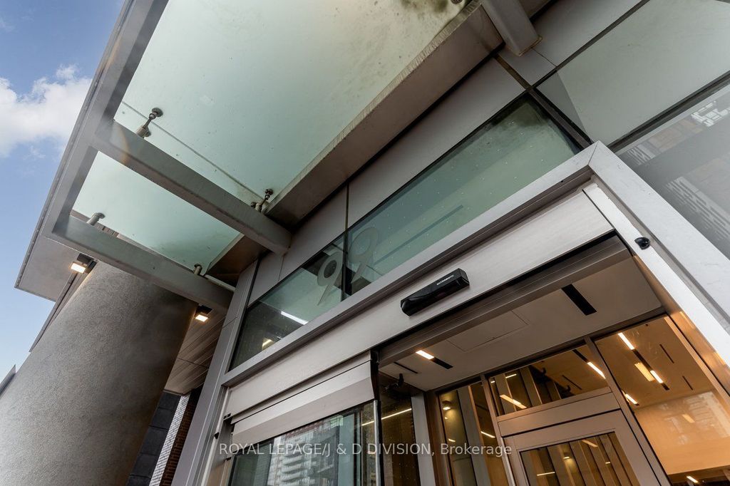 Photo of 99 Broadway Avenue #1807, Toronto, ON M4P 0E3 (MLS # C13113352)