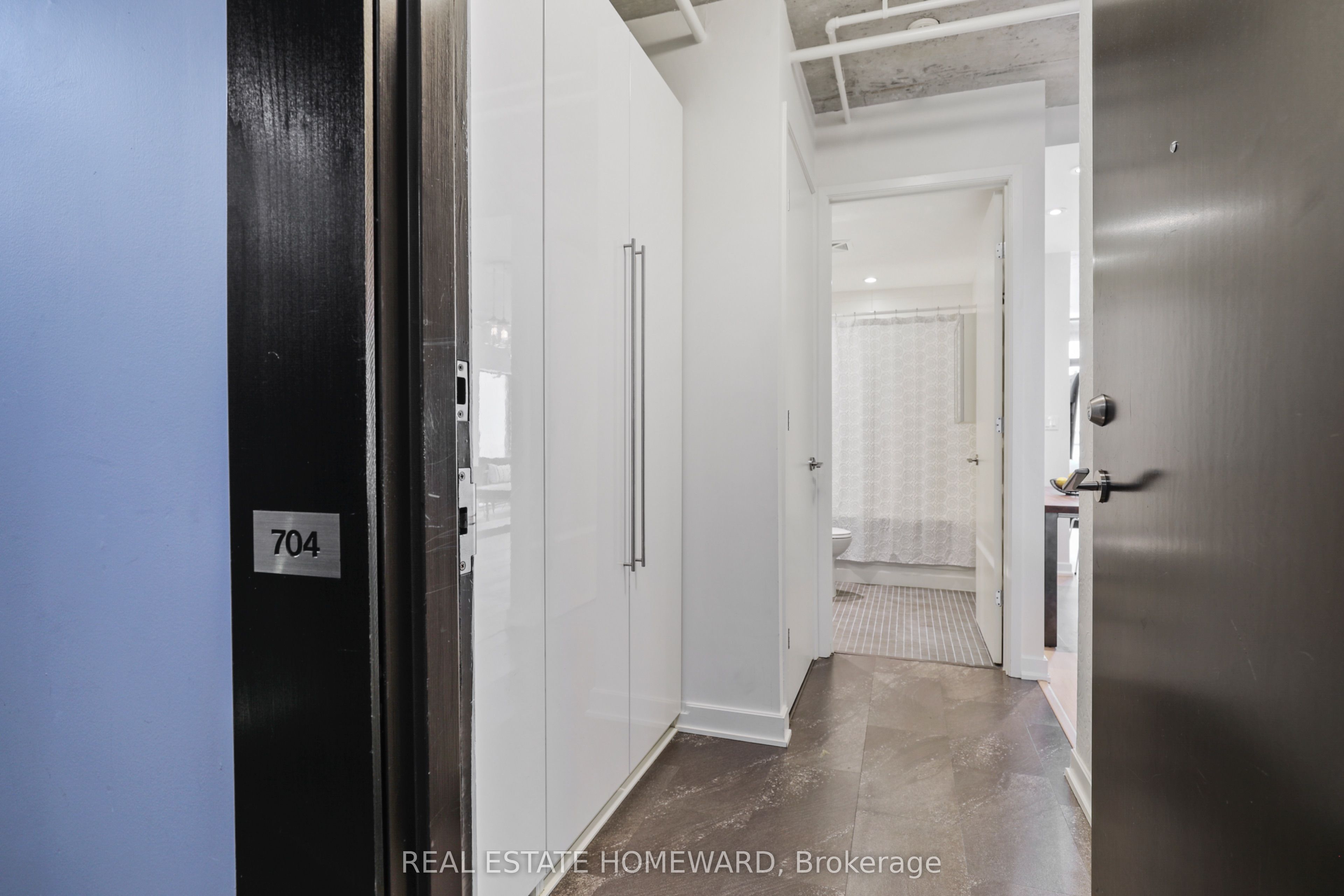 533 Richmond Street W # 704