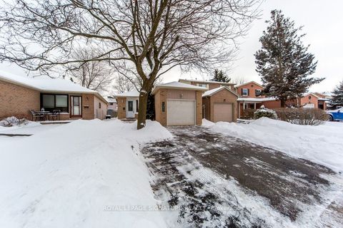 6172 Kindree Circle Mississauga ON L5N 3C2