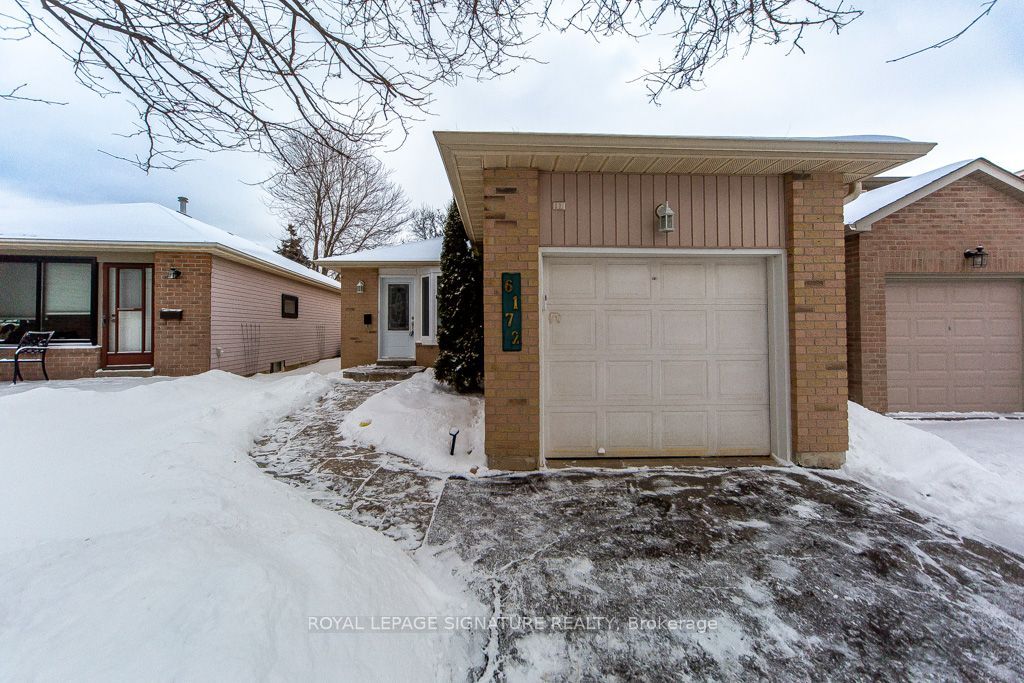 Photo of 6172 Kindree Circle, Mississauga, ON L5N 3C2 (MLS # W12730162)