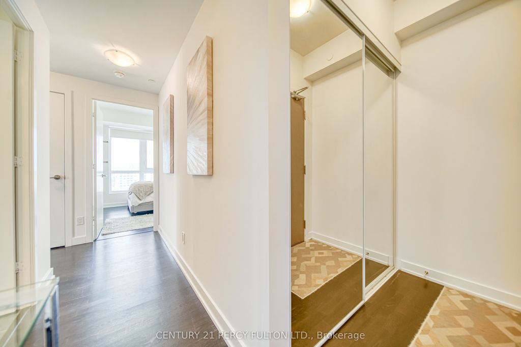 Photo of 501 St. Clair Avenue W #1211, Toronto, ON M5P 0A2 (MLS # C12429177)