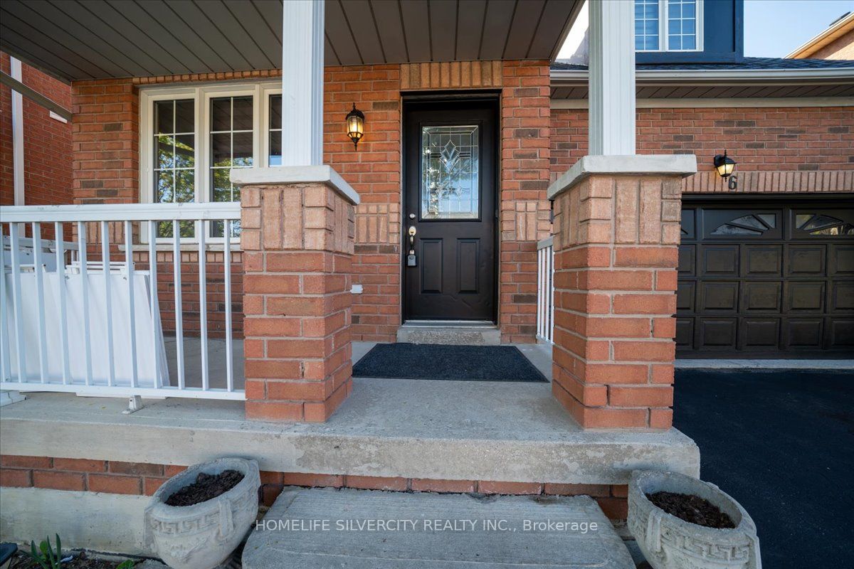 6 Bentgrass Lane