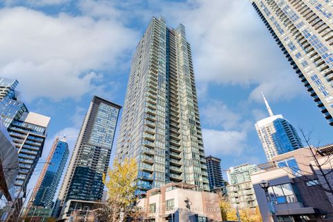 15 Fort York Boulevard PH05 Toronto ON M5V 3Y4