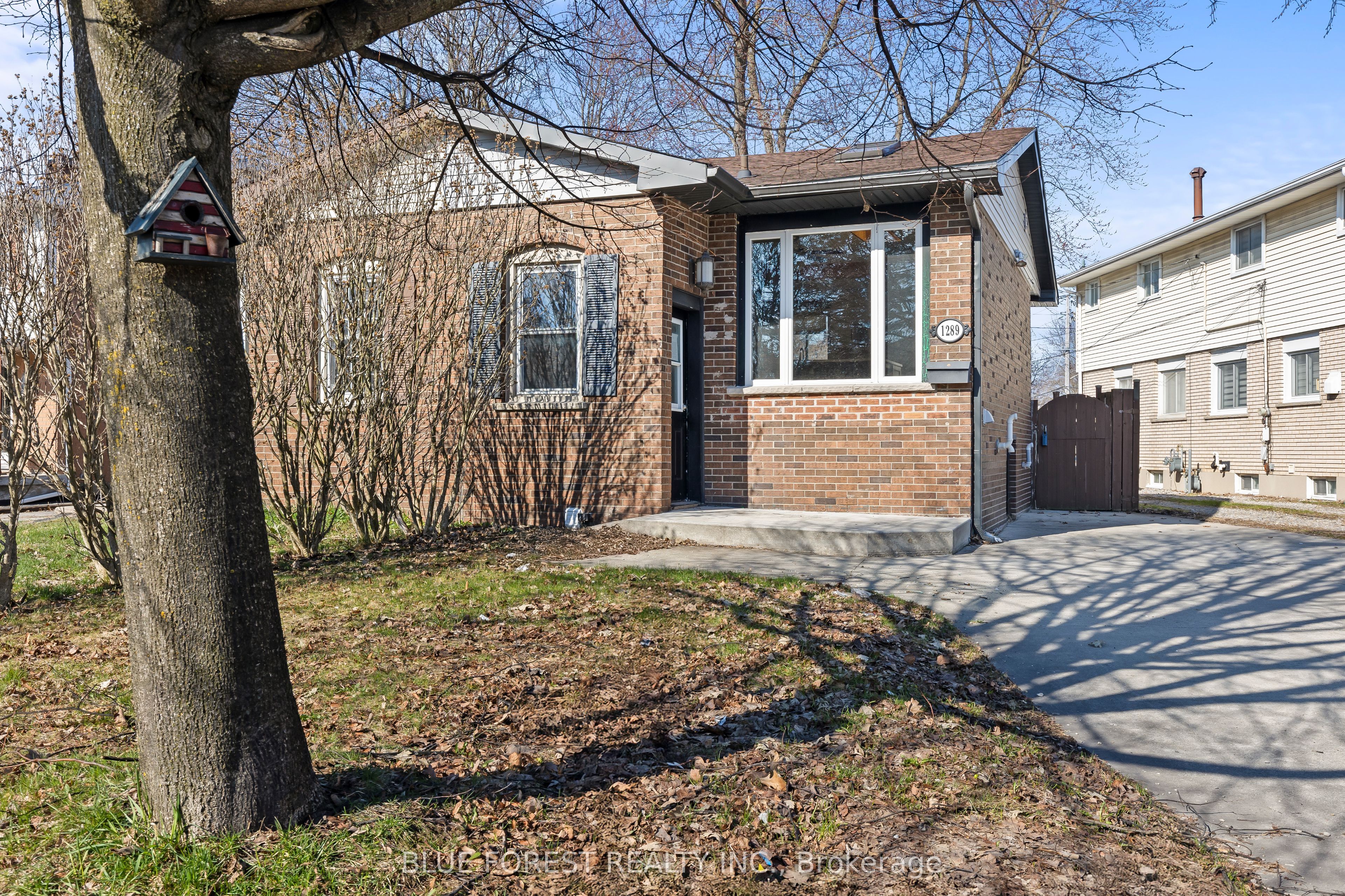 Photo 1 of 28 — 1289 Sorrel Road, London East, ON N5V 2N6
