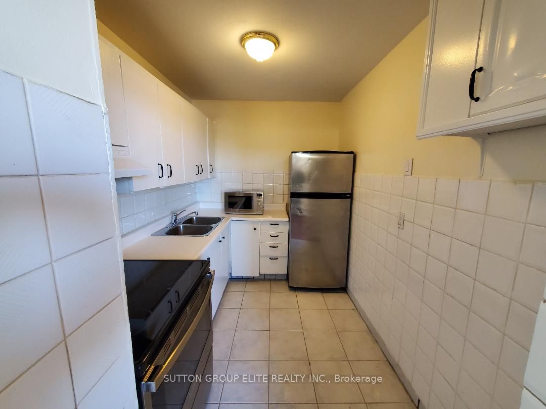 3145 Queen Frederica Dr Drive 1103