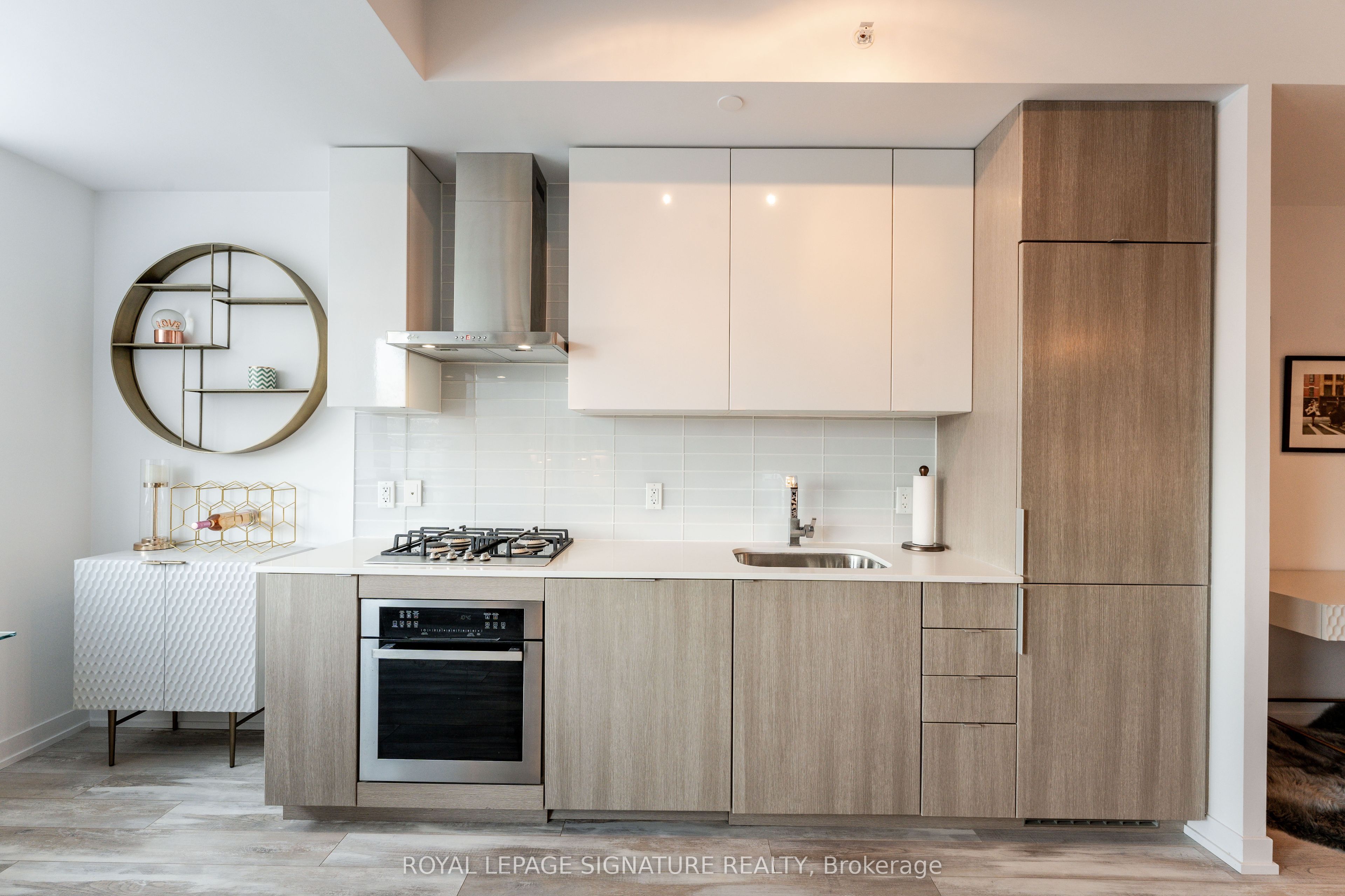 38 Howard Park Avenue 219