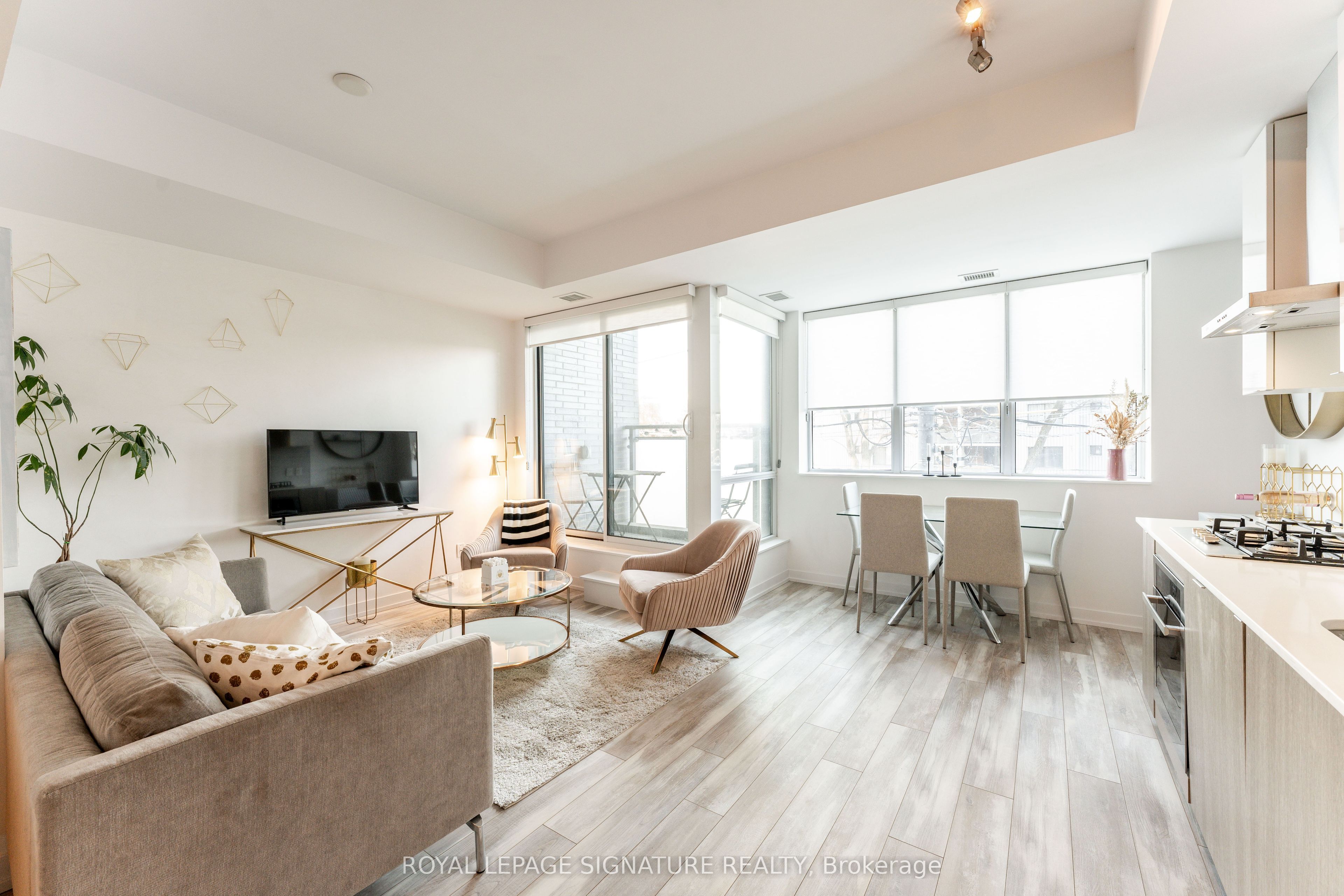 38 Howard Park Avenue 219