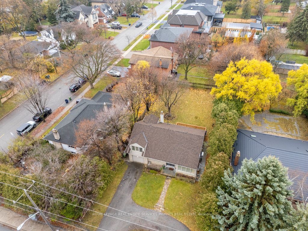 Photo of 298 Burnhamthorpe Road, Toronto, ON M9B 1Z8 (MLS # W12583280)