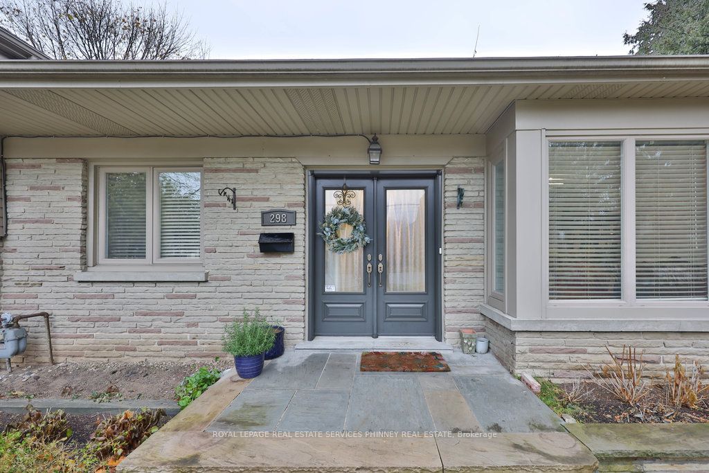 298 Burnhamthorpe Road