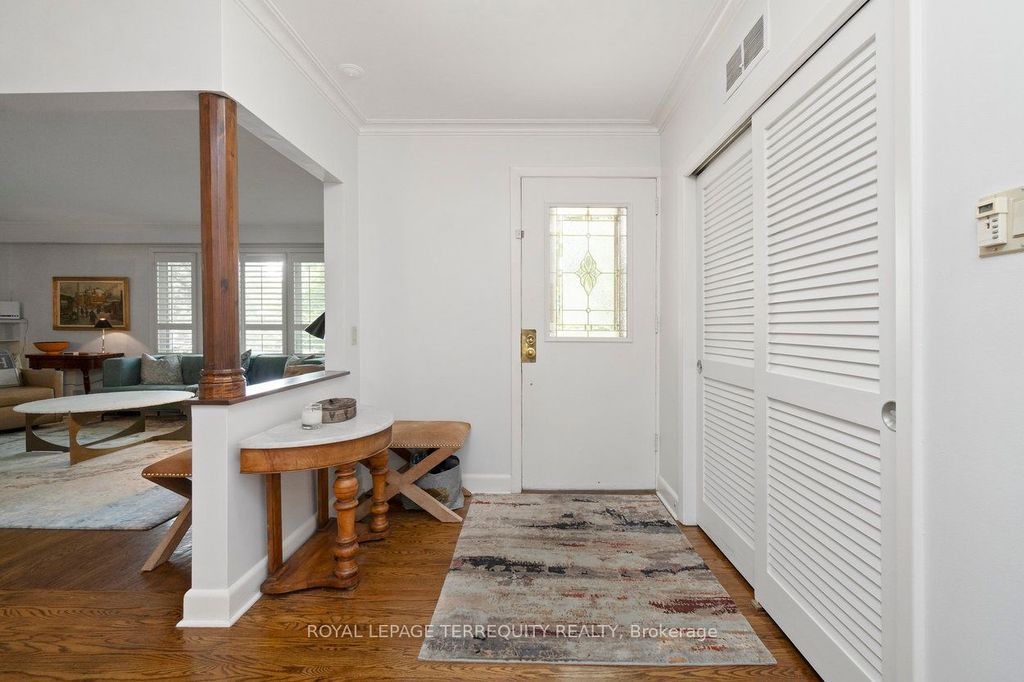 Photo of 416 The Kingsway N/A, Toronto, ON M9A 3V9 (MLS # W12358663)