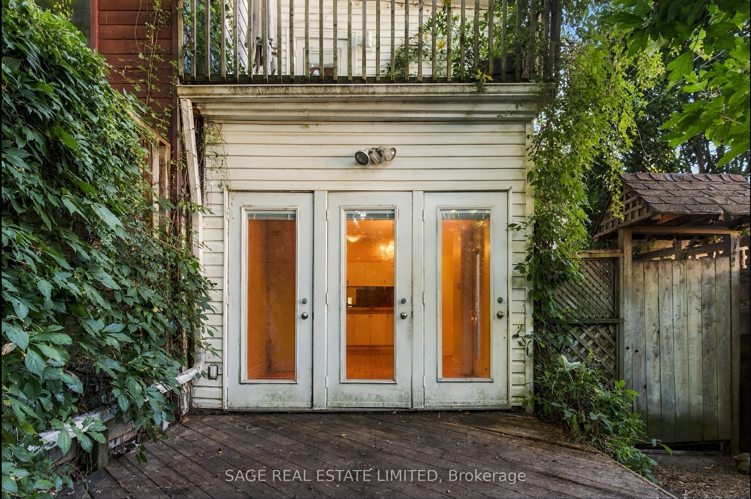 16 Sackville Place