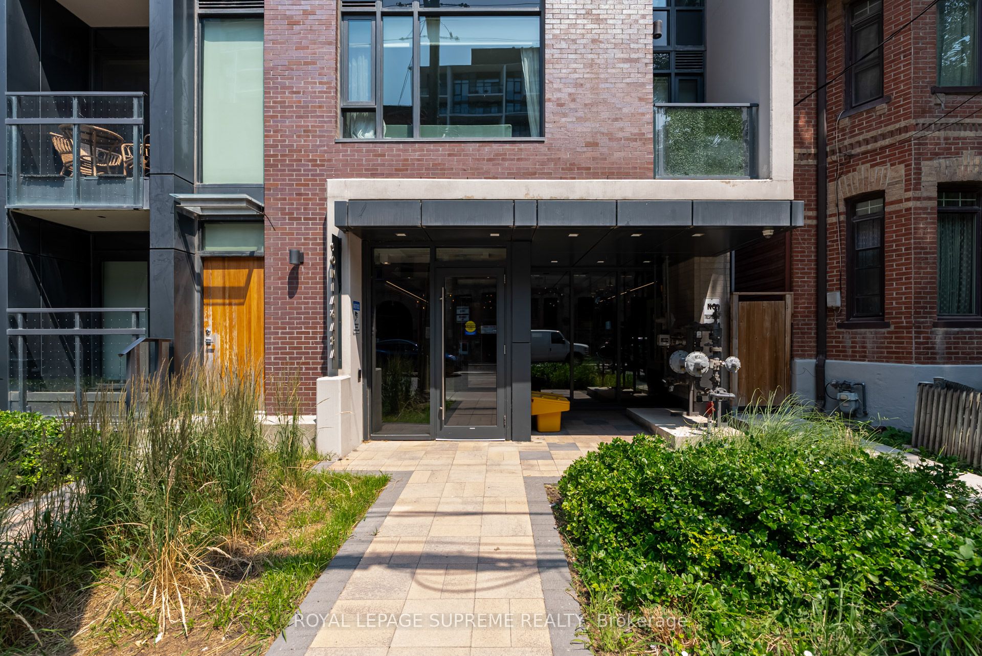 90 Niagara Street 314