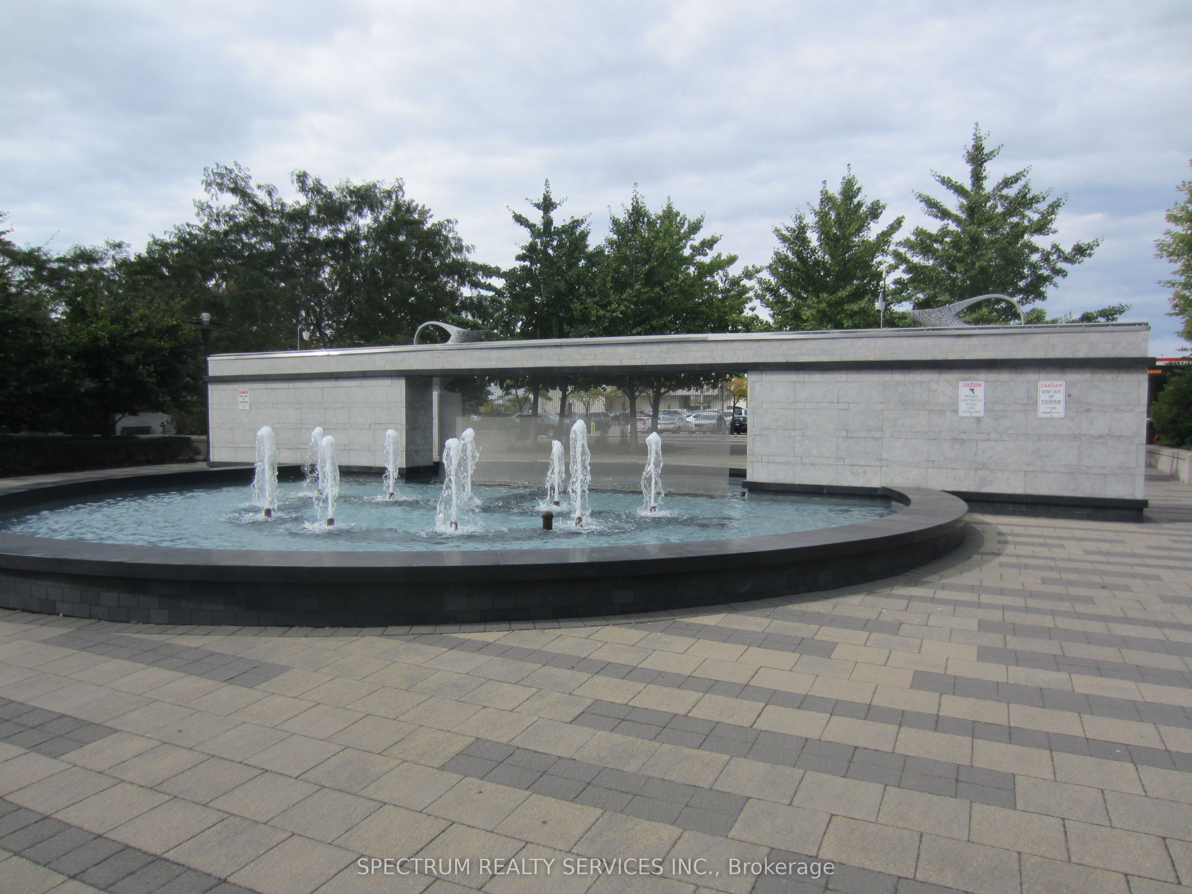 215 Sherway Gardens 708