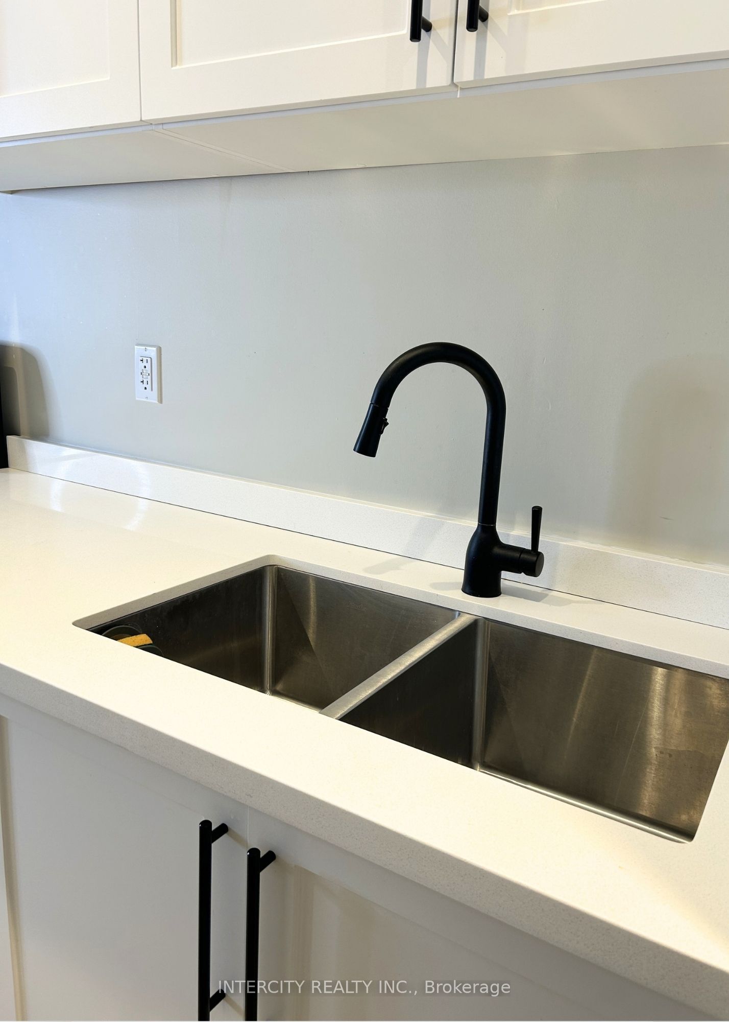 30 Oak Park Crescent Basement