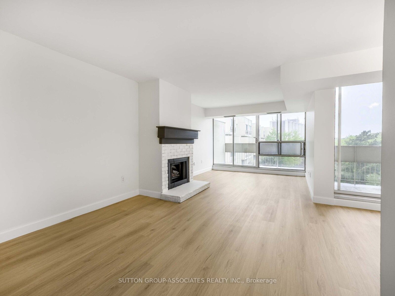 1300 Marlborough Court 504