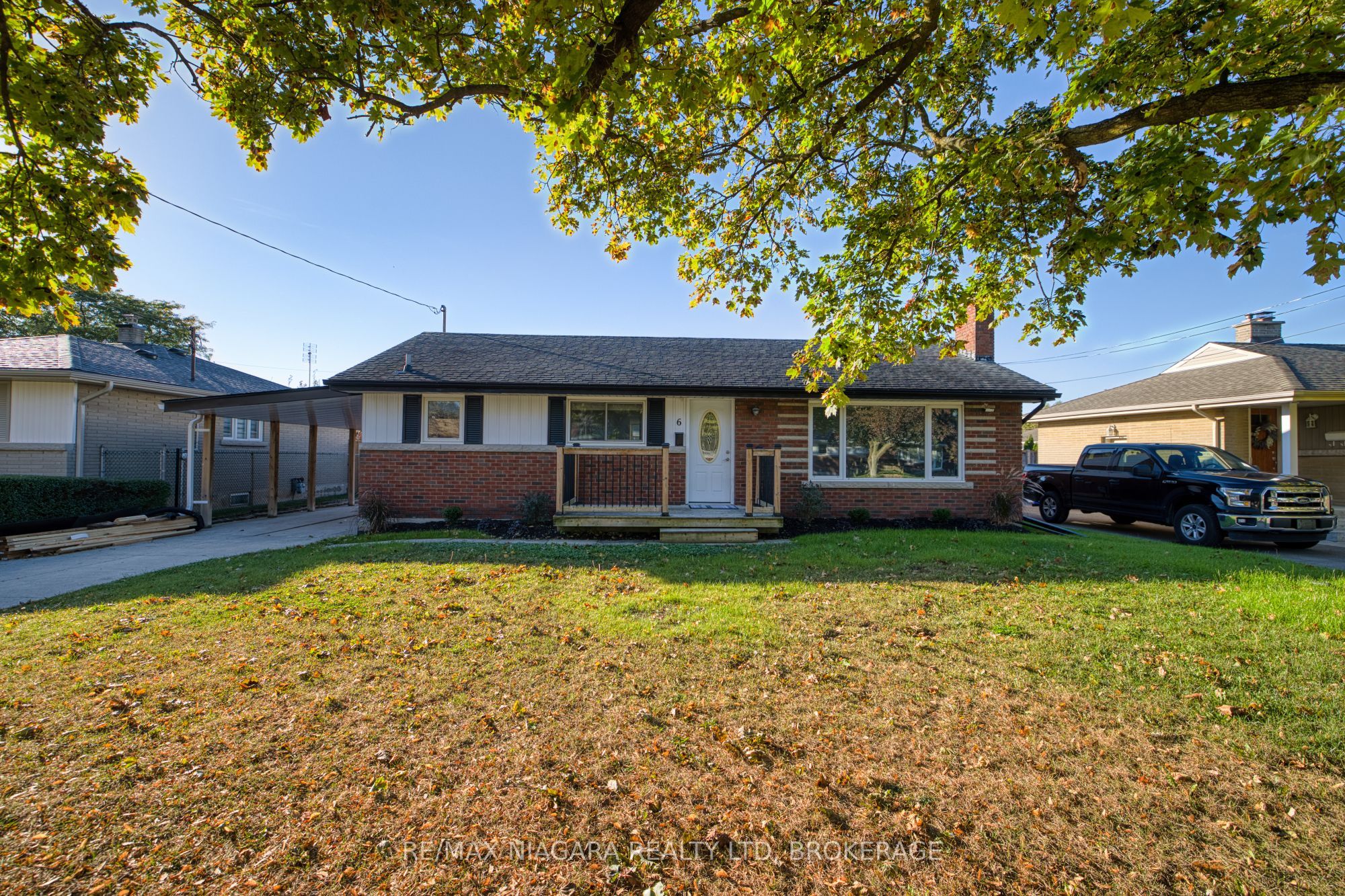 6 Broadmore Avenue