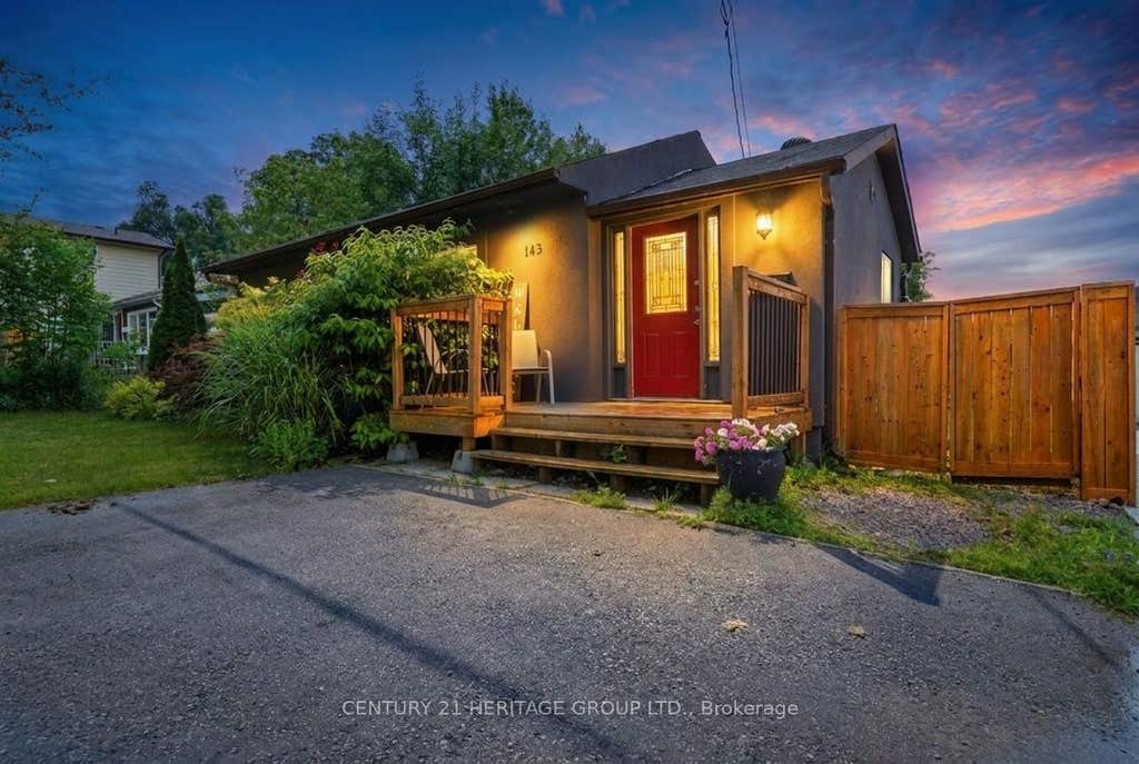 Photo of 143 Silas Boulevard, Georgina, ON L4P 2K2 (MLS # N13557748)