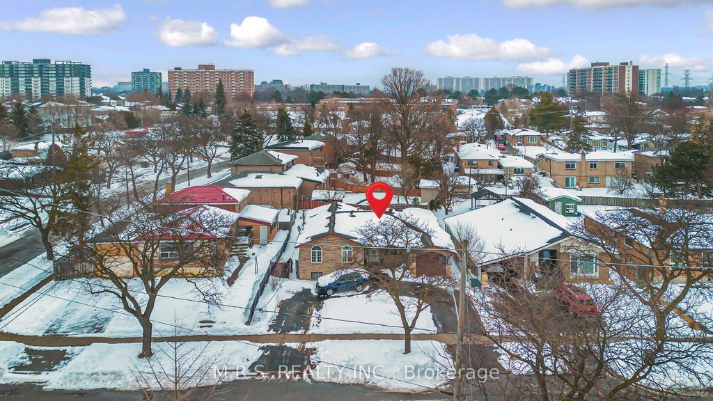 Photo of 61 Bloomington Crescent, Toronto, ON M3N 1R2 (MLS # W12707638)