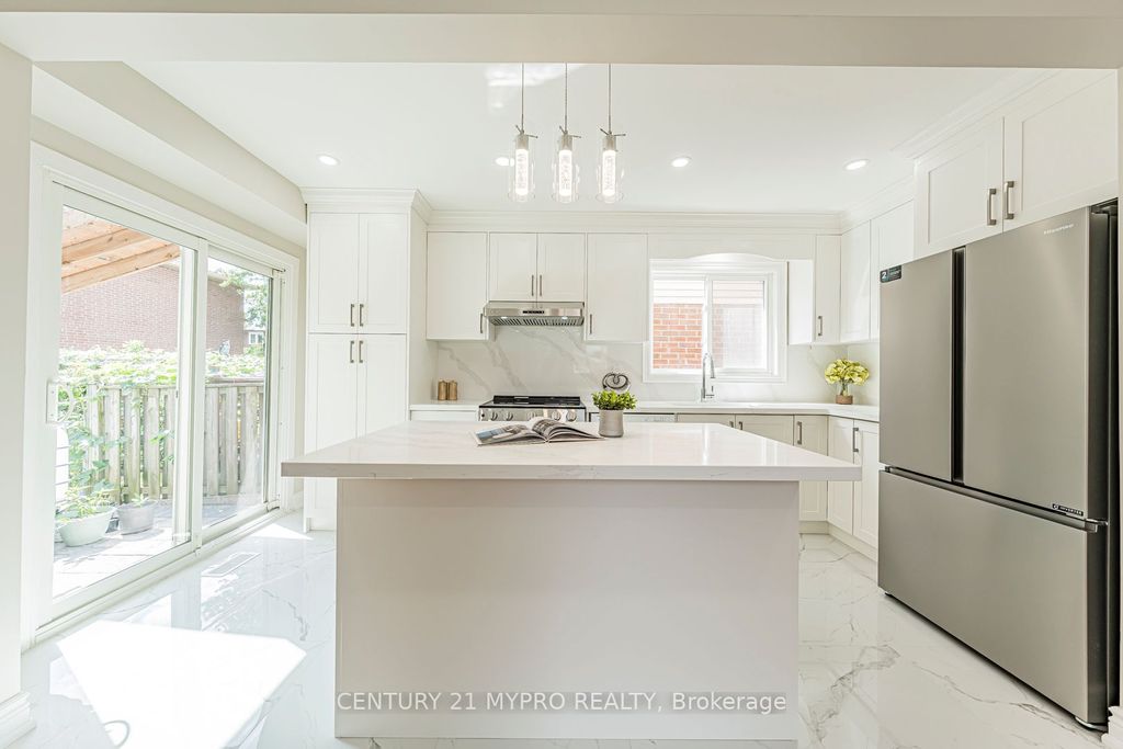Photo of 47 Fieldside Drive, Toronto, ON M1V 3C4 (MLS # E12402978)
