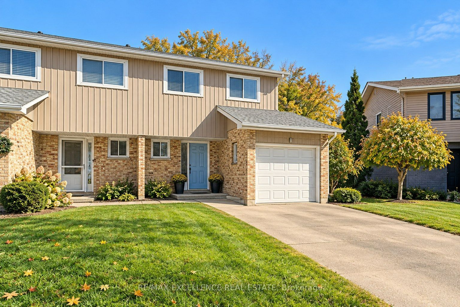 2458 Cobbinshaw Circle