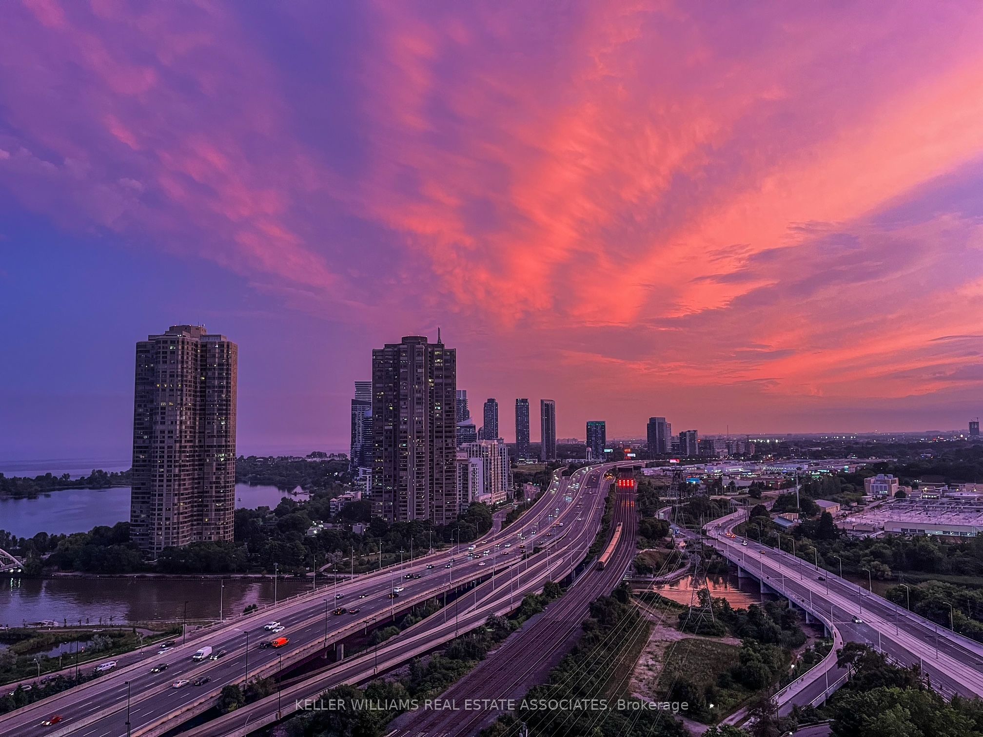 105 The Queensway N/A 2206