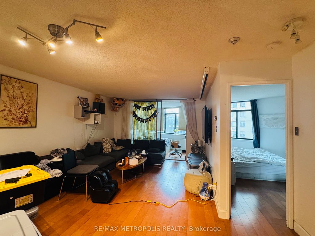 Photo of 250 Queens Quay W #704, Toronto, ON M5J 2N2 (MLS # C12530384)