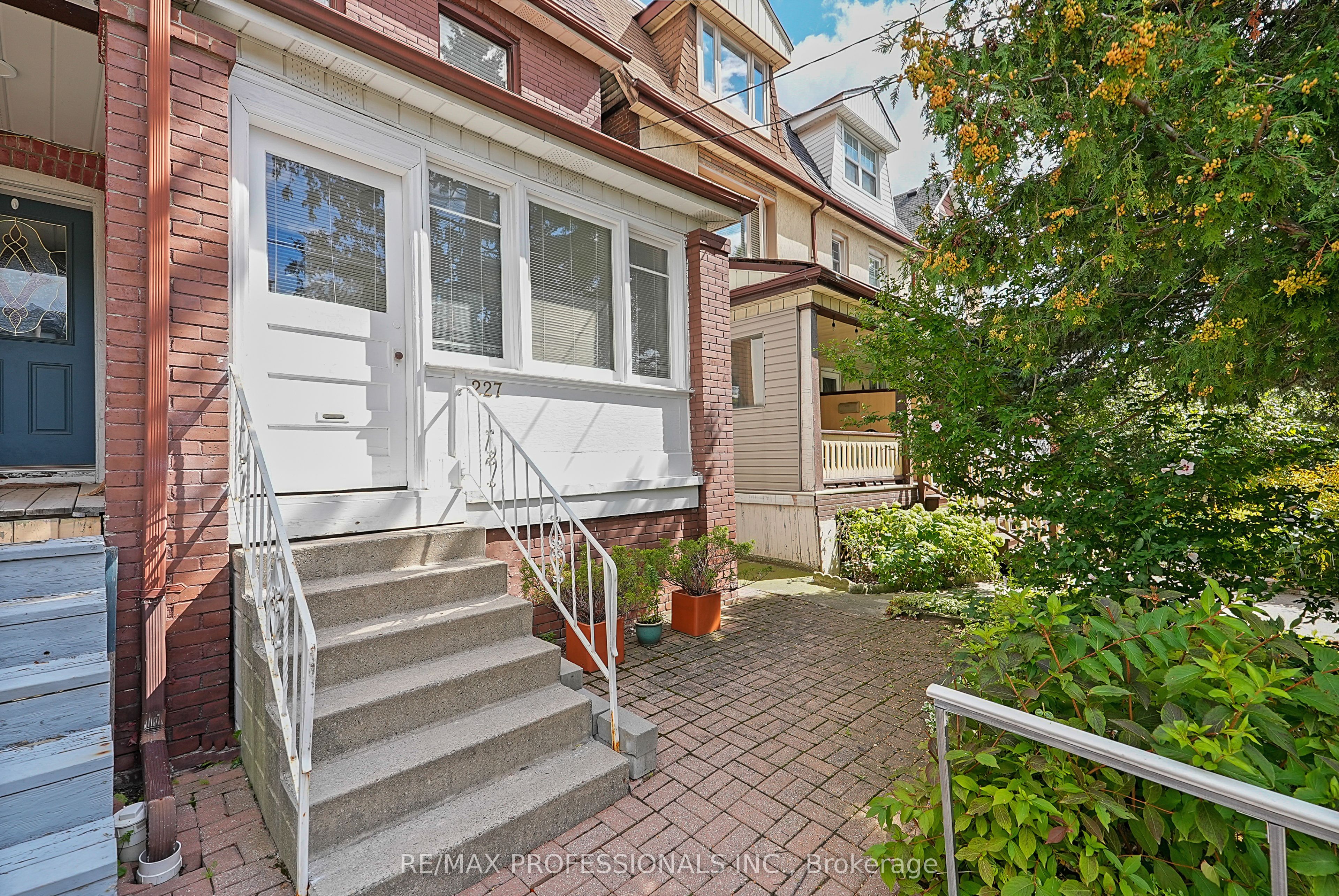 227 Montrose Avenue
