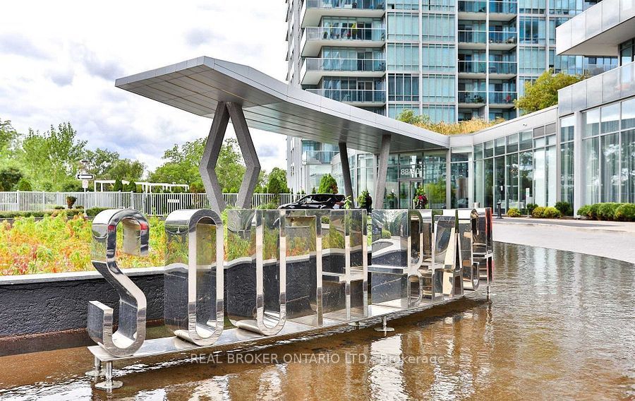 90 Park Lawn Road 2201