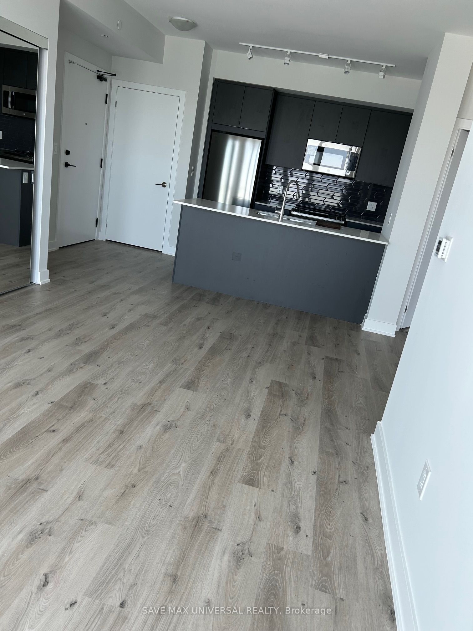 430 Square One Drive 4107