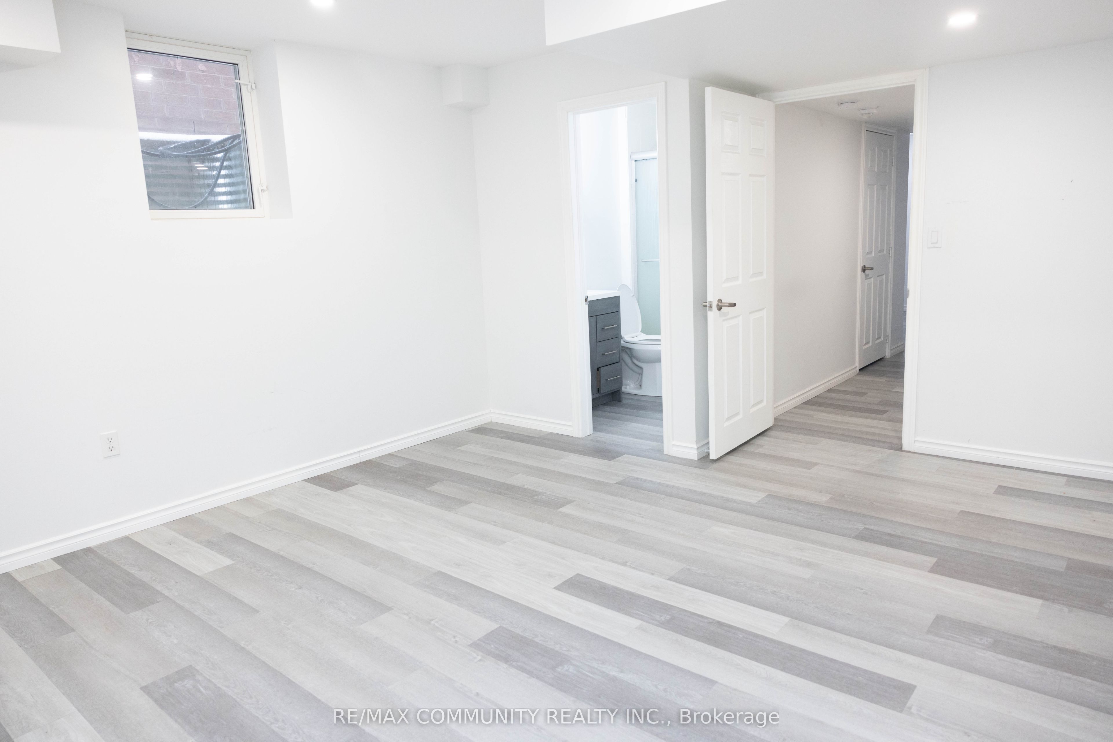 481 Bessborough Drive