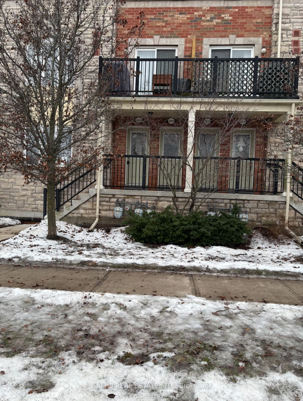 2245 Bur Oak Avenue 86