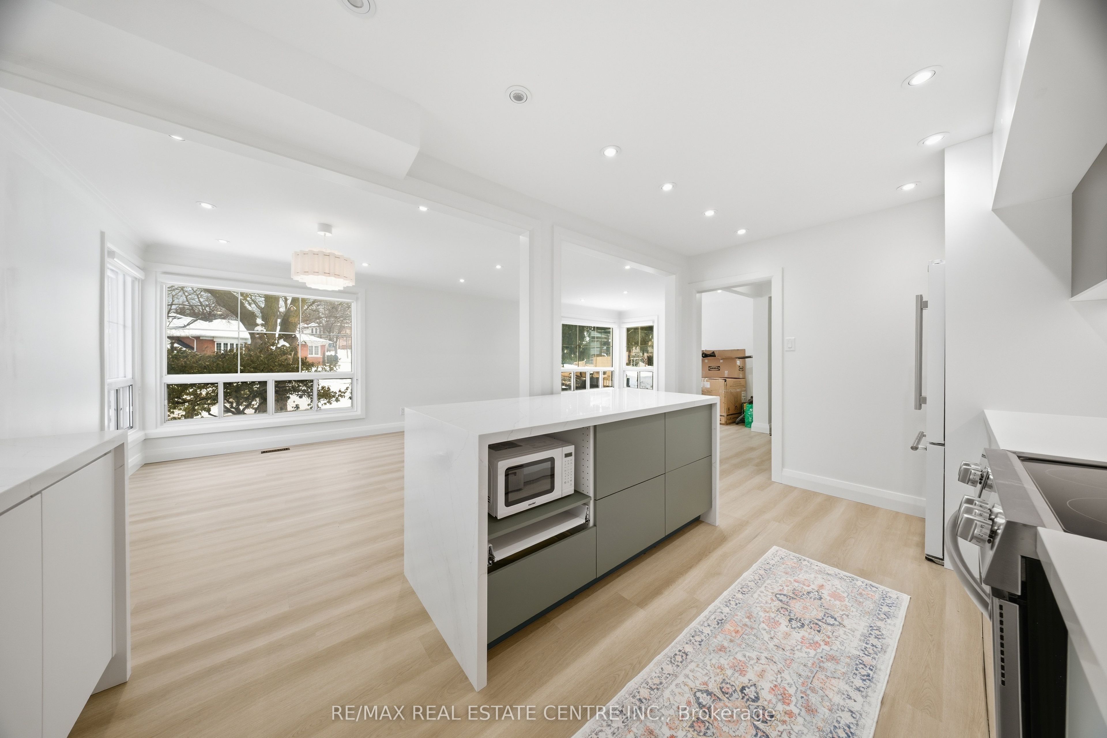 70 Beaverbrook Avenue APT. A (upper)