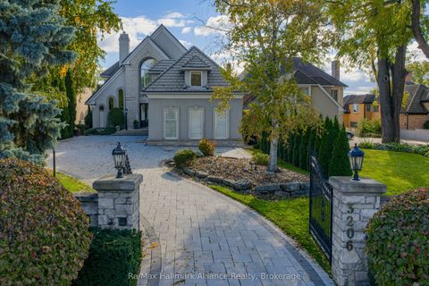 3206 Shoreline Drive Oakville ON L6L 5X4