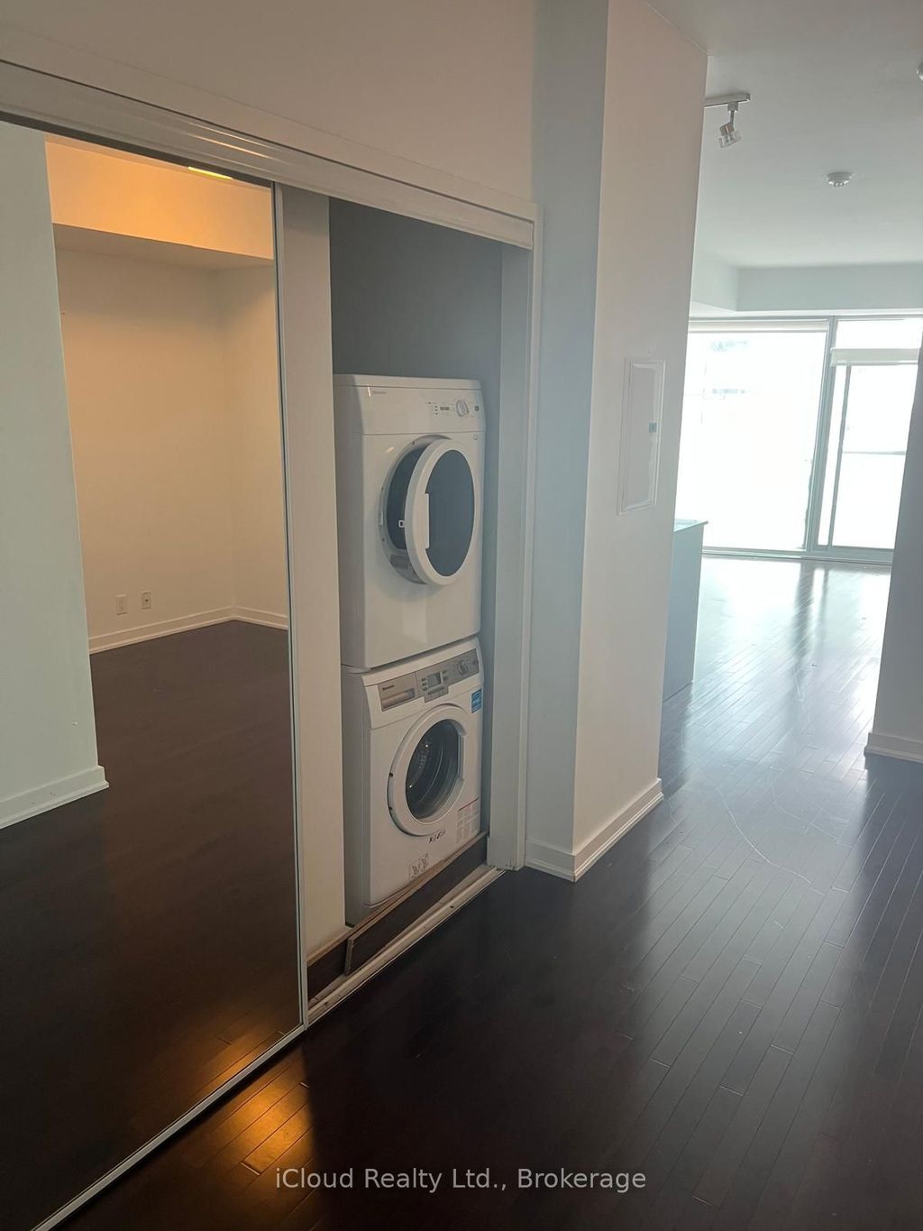 Photo of 12 York Street #1203, Toronto, ON M5J 0A9 (MLS # C12378615)