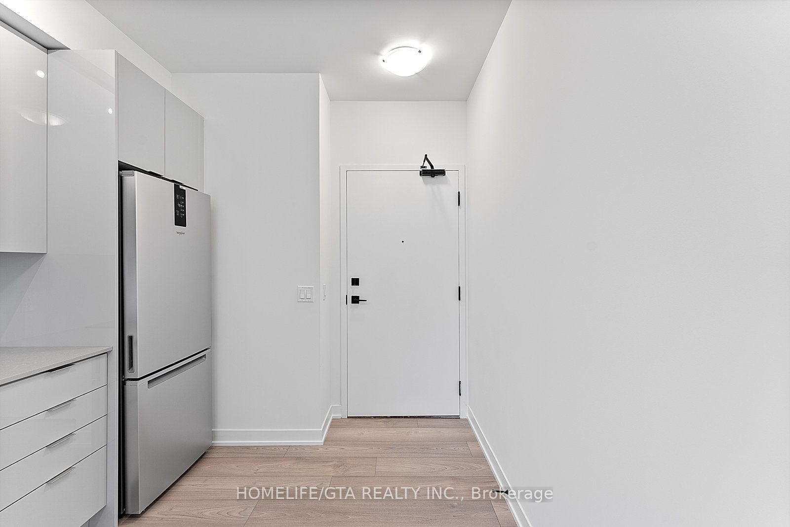 10 Abeja Street 1119