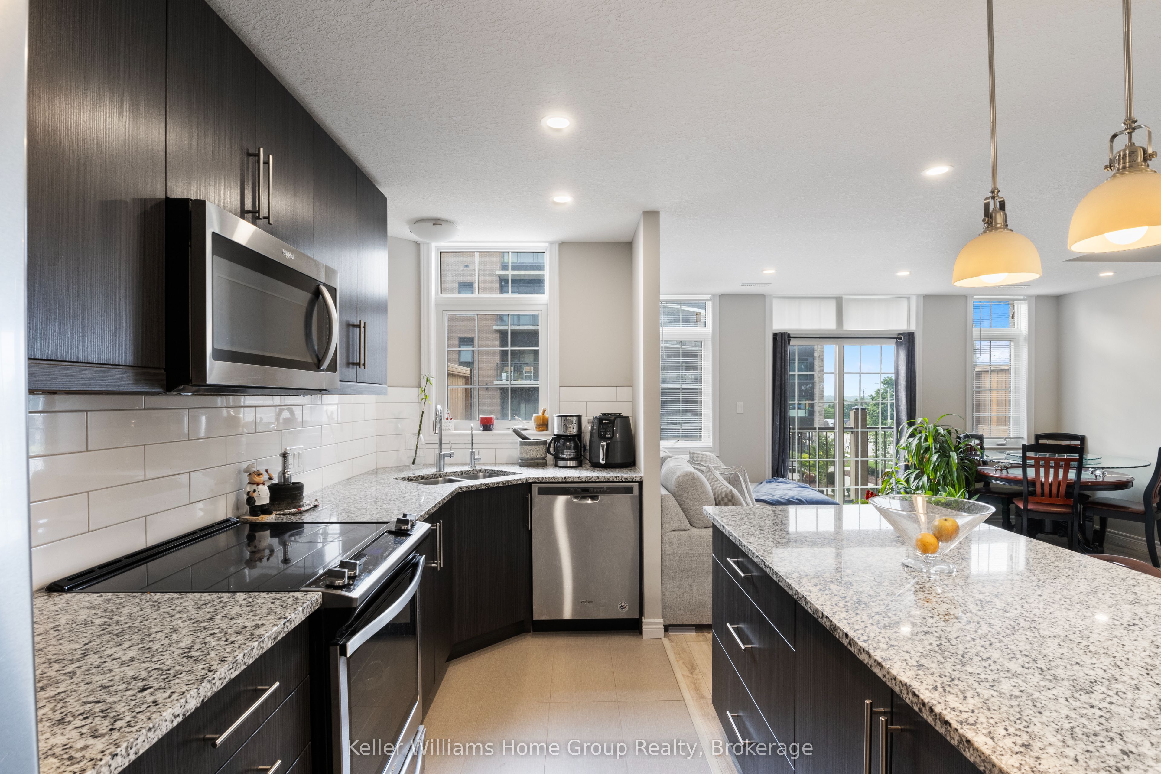 Photo 1 of 32 — 333 Gosling Gardens 314, Guelph, ON N1L 0M1