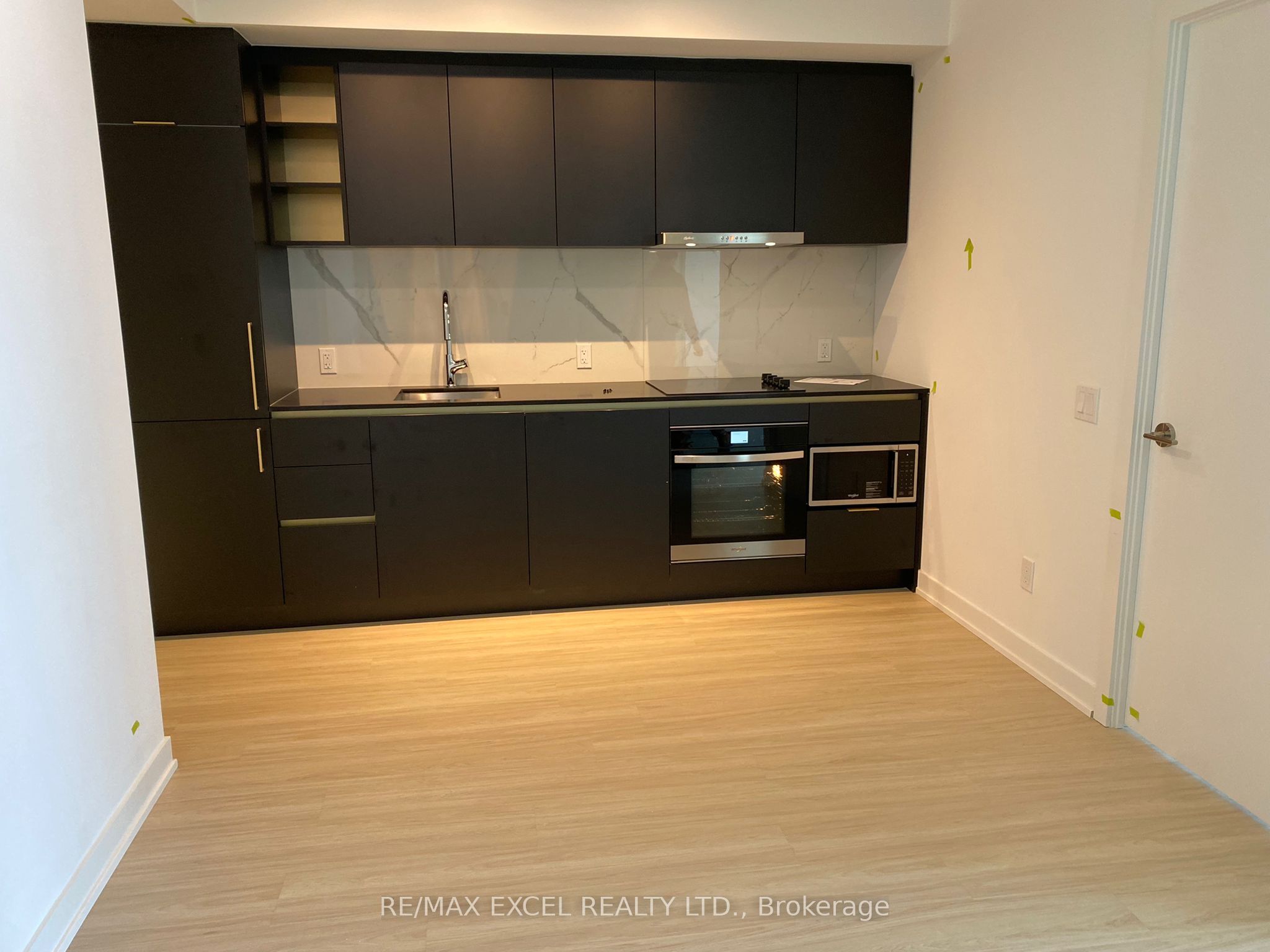 8 Wellesley Street W 5508