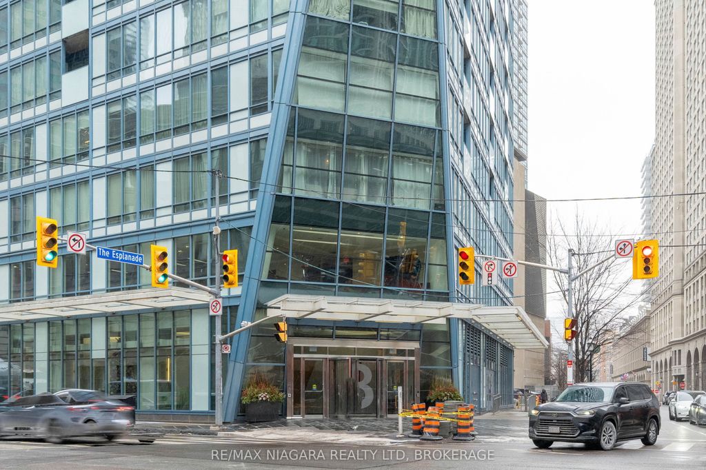 Photo of 8 The Esplanade Street #2802, Toronto, ON M5E 0A6 (MLS # C12670160)