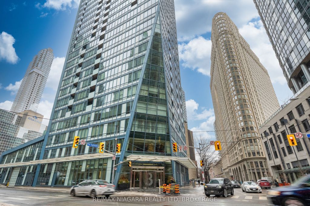 Photo of 8 The Esplanade Street #2802, Toronto, ON M5E 0A6 (MLS # C12670160)