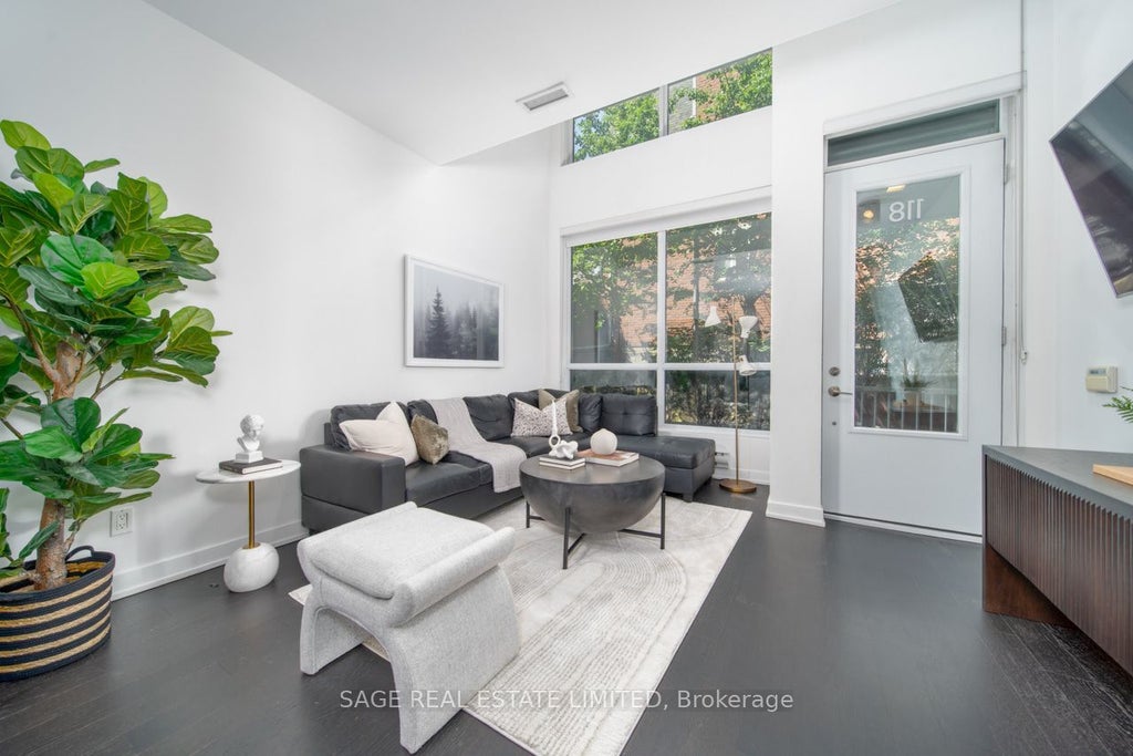Photo of 1030 King Street W #118, Toronto, ON M6K 3N3 (MLS # C13567900)
