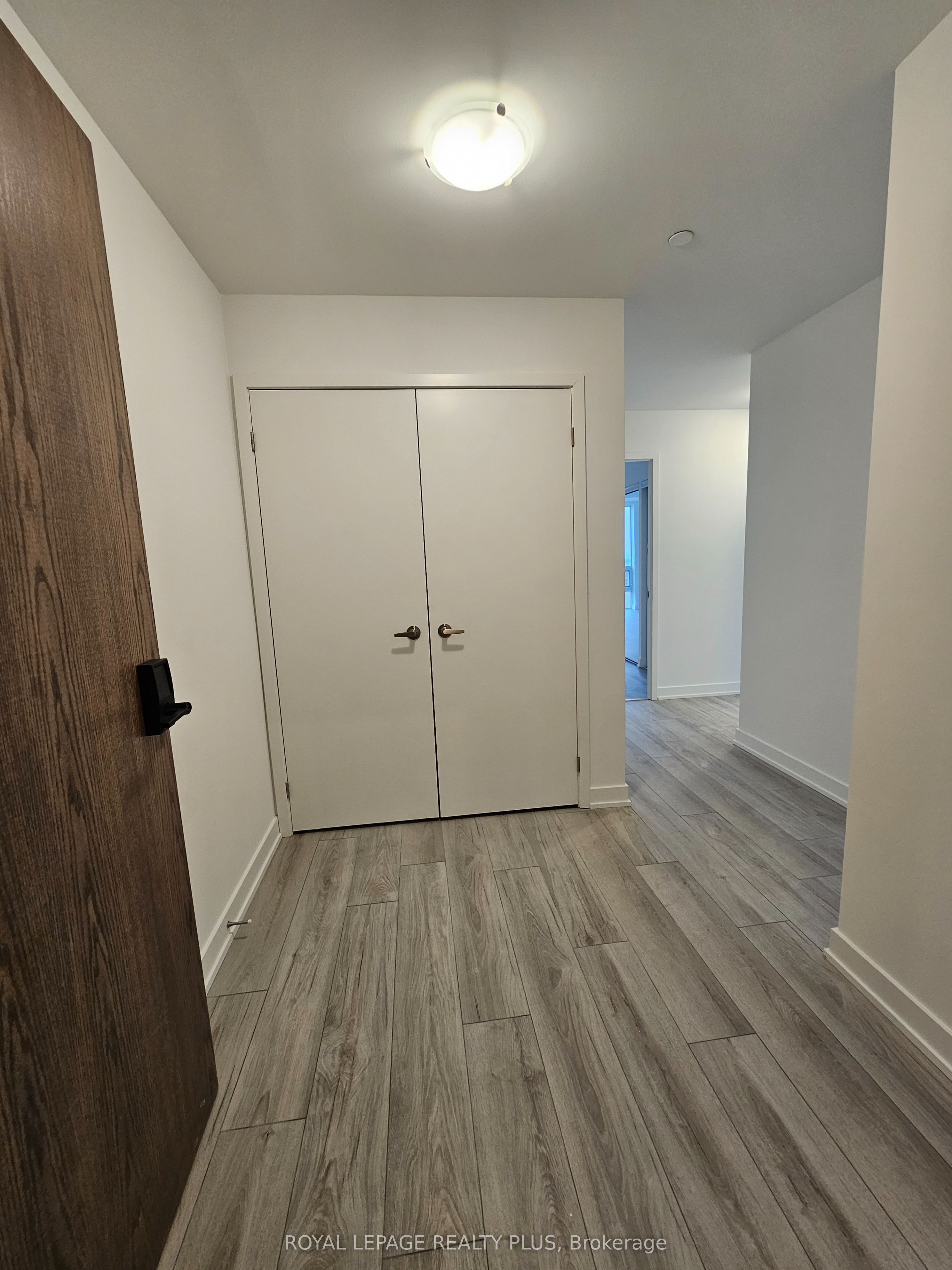 1035 Southdown Road 1109