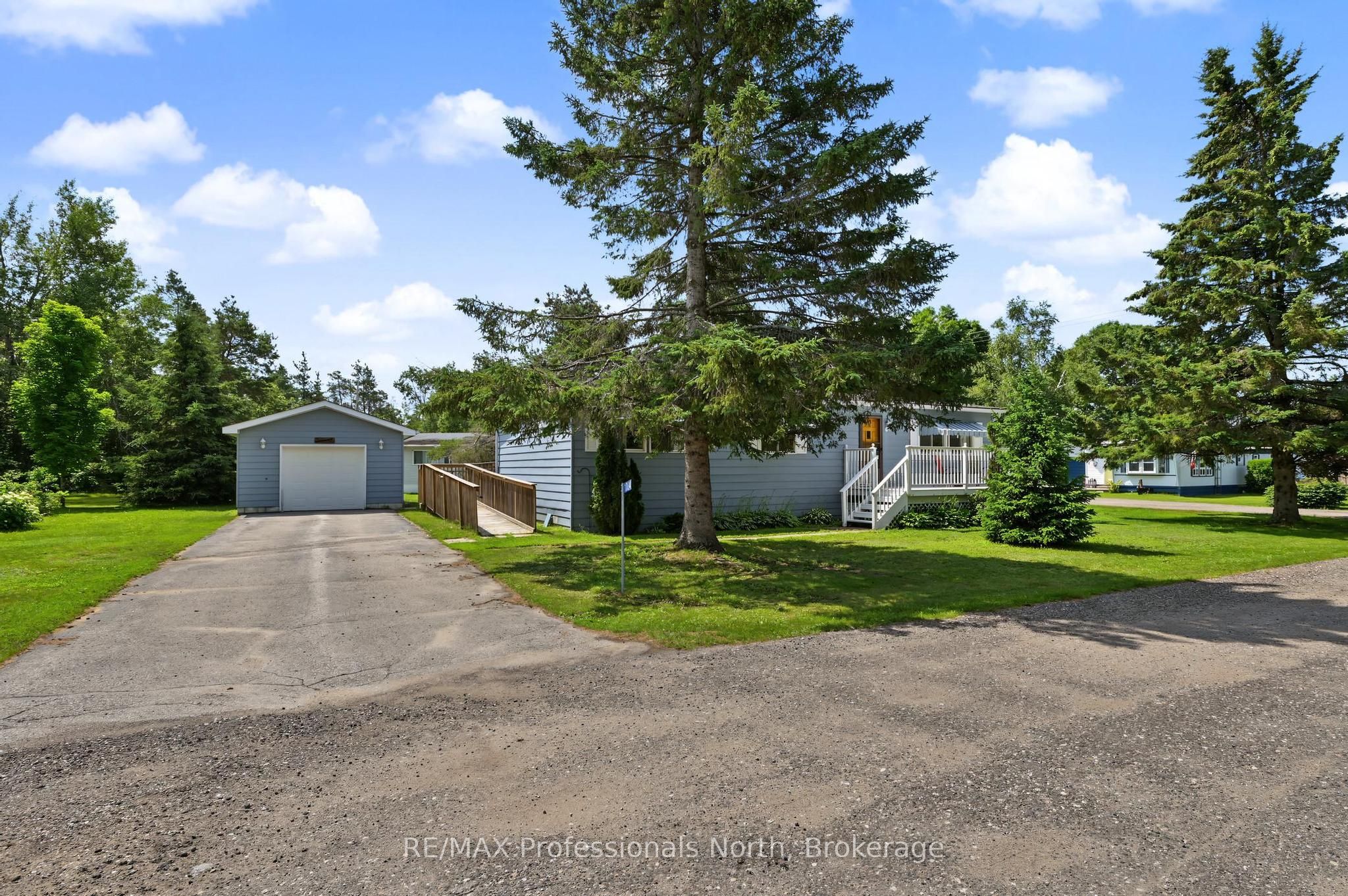 Photo 1 of 45 — 1084 Seventh Lane, Minden Hills, ON K0M 2K0
