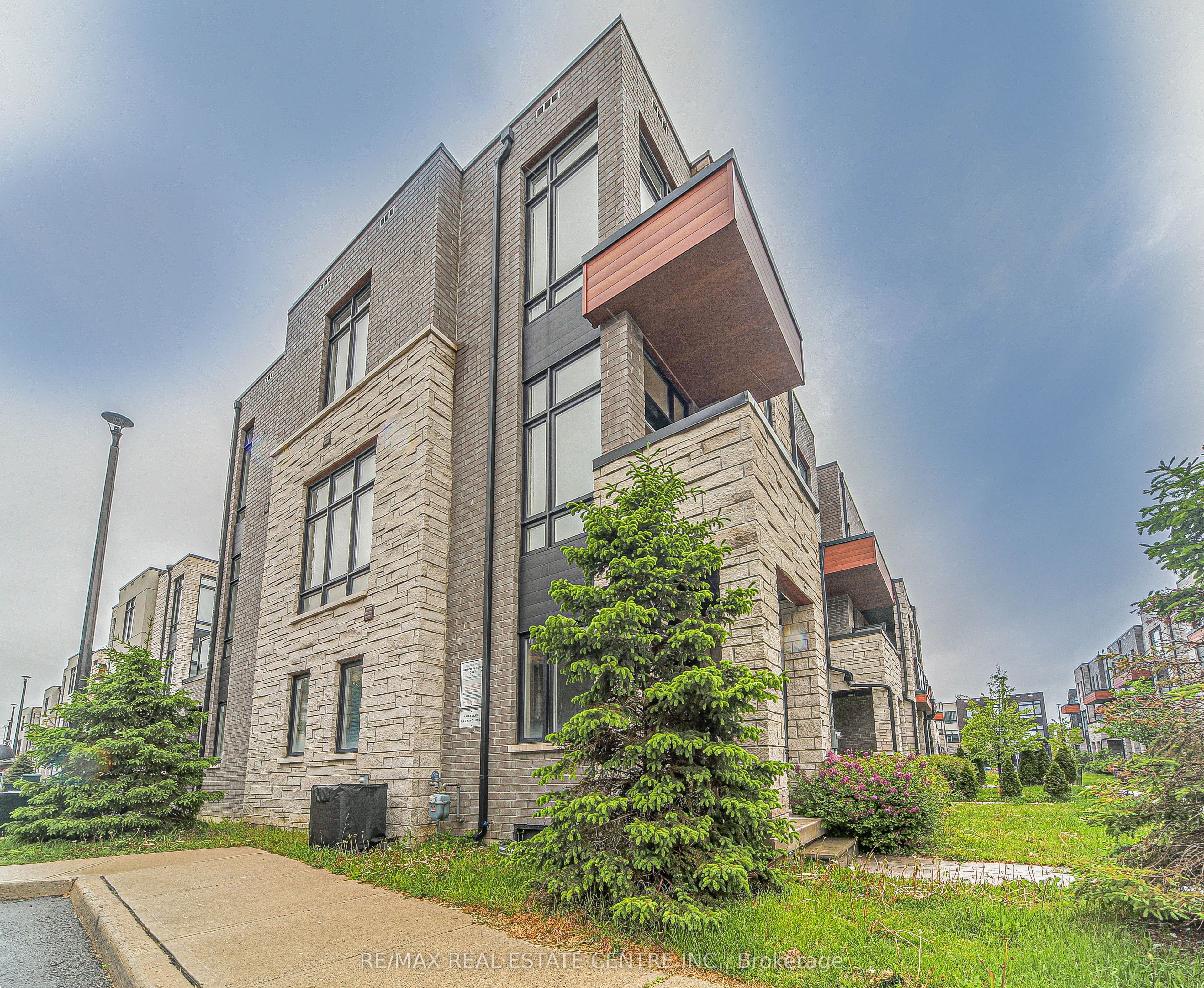 41 Gerussi Street