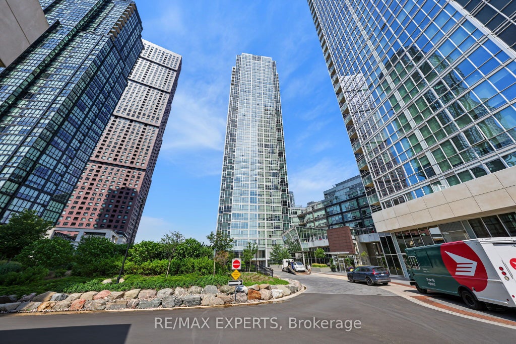 Photo of 2916 Highway 7 N/A #201, Vaughan, ON L4K 0K6 (MLS # N13502426)